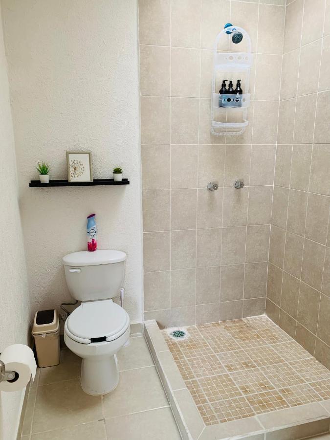 Franks House Apartment "Shared House" Cancun Exterior photo