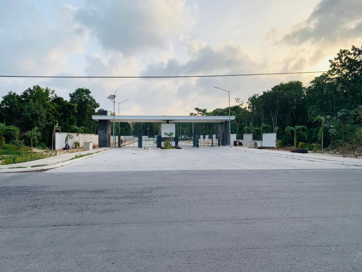 Franks House Apartment "Shared House" Cancun Exterior photo