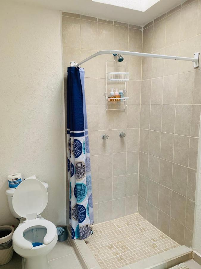 Franks House Apartment "Shared House" Cancun Exterior photo