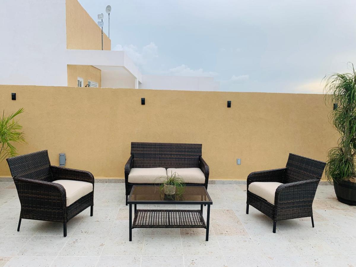 Franks House Apartment "Shared House" Cancun Exterior photo